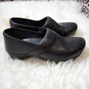 Dansko Professional Leather Slip On Clogs size 40, US 9.5, 10